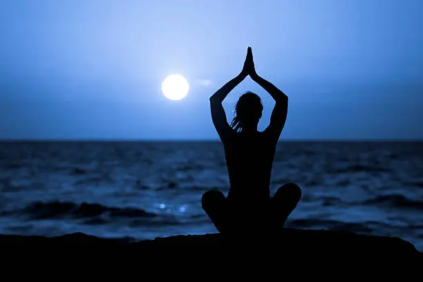 Moon Salutations /Moondalini